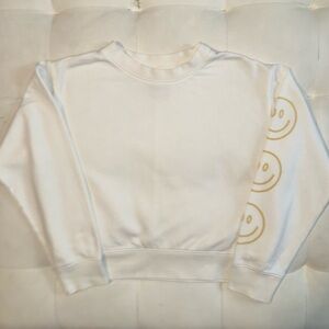 Girls Vanilla Star White Sweatshirt with yellow smiley face Accents size small